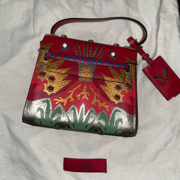 Limited edition Valentino bag - Picture 1 of 6